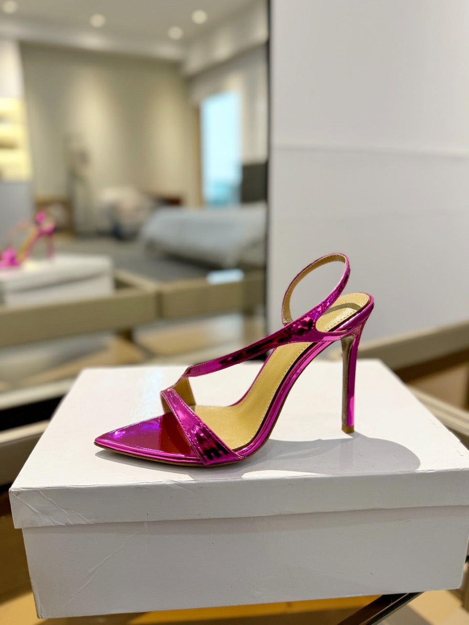 GIANVITO ROSSI 26S STRAPPY HIGH-HEEL SANDALS 105 MM IN DARK PINK PATENT CALFSKIN