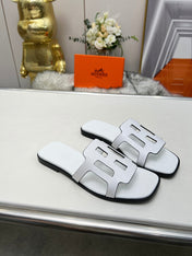 FLATFORM SANDAL WHITE CALFSKIN