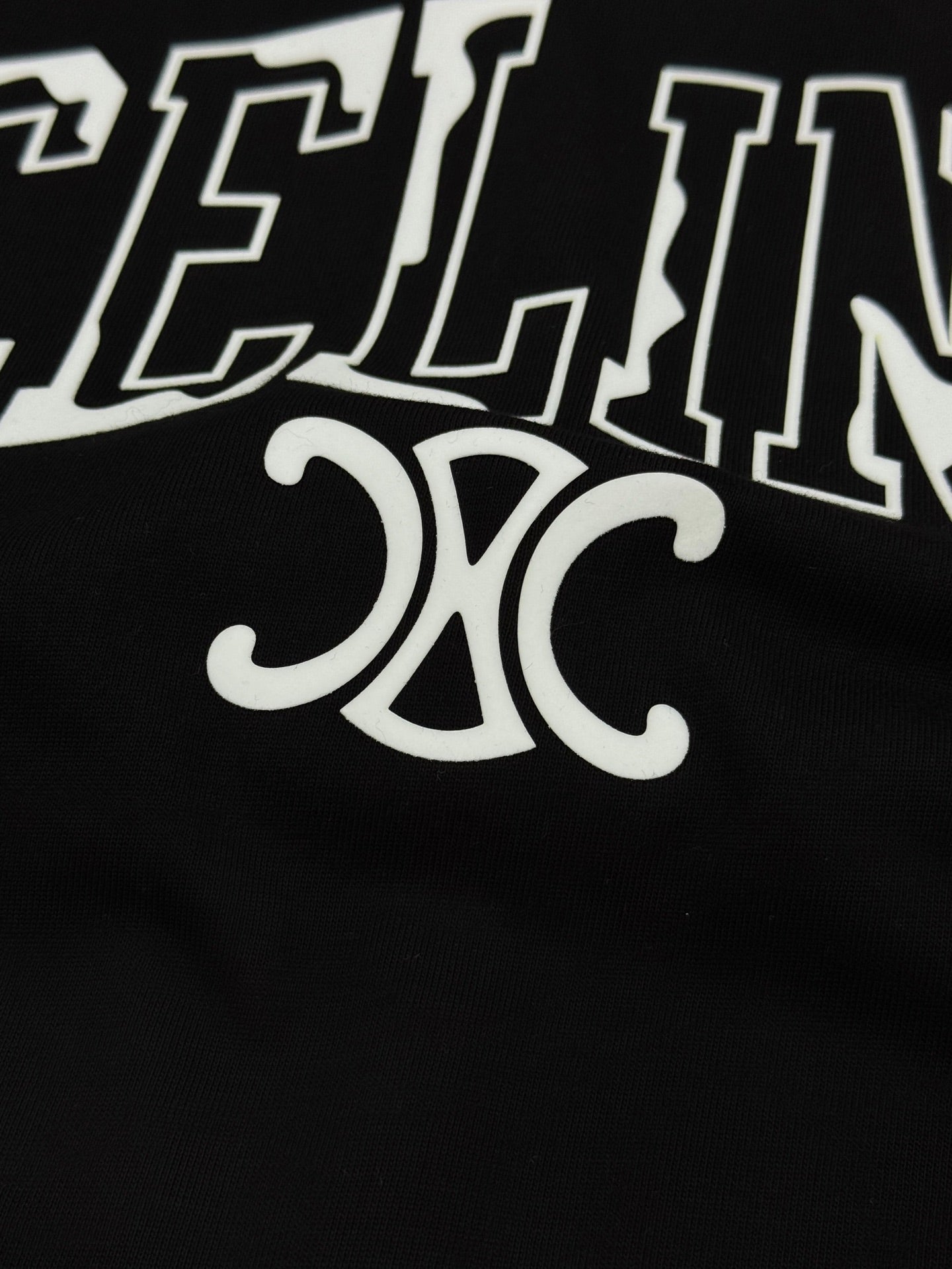 CELINE 26S SHORT-SLEEVE CREWNECK T-SHIRT 715