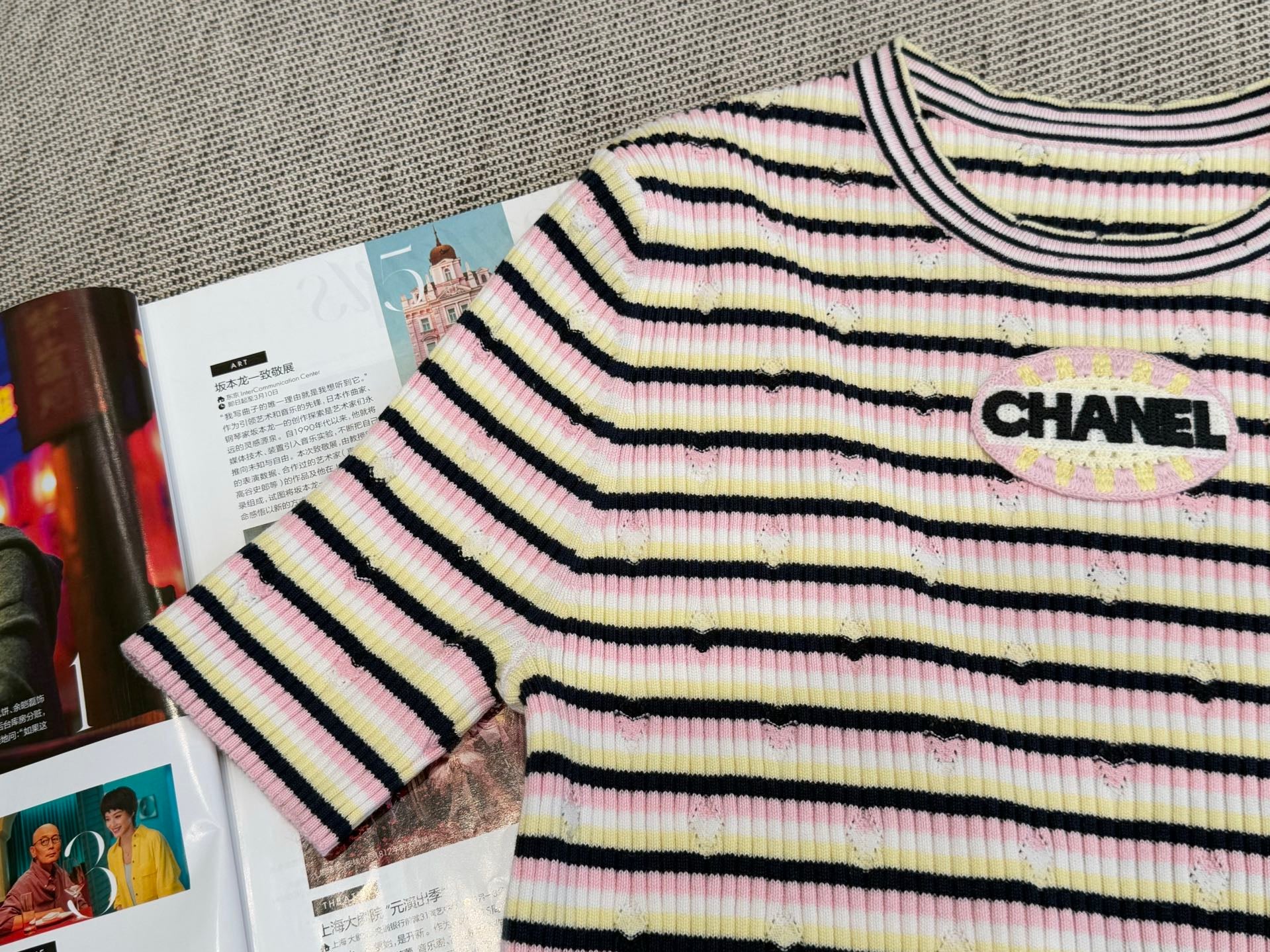 Chanel T- Shirt Pink Yellow mix Black Tencel 232702