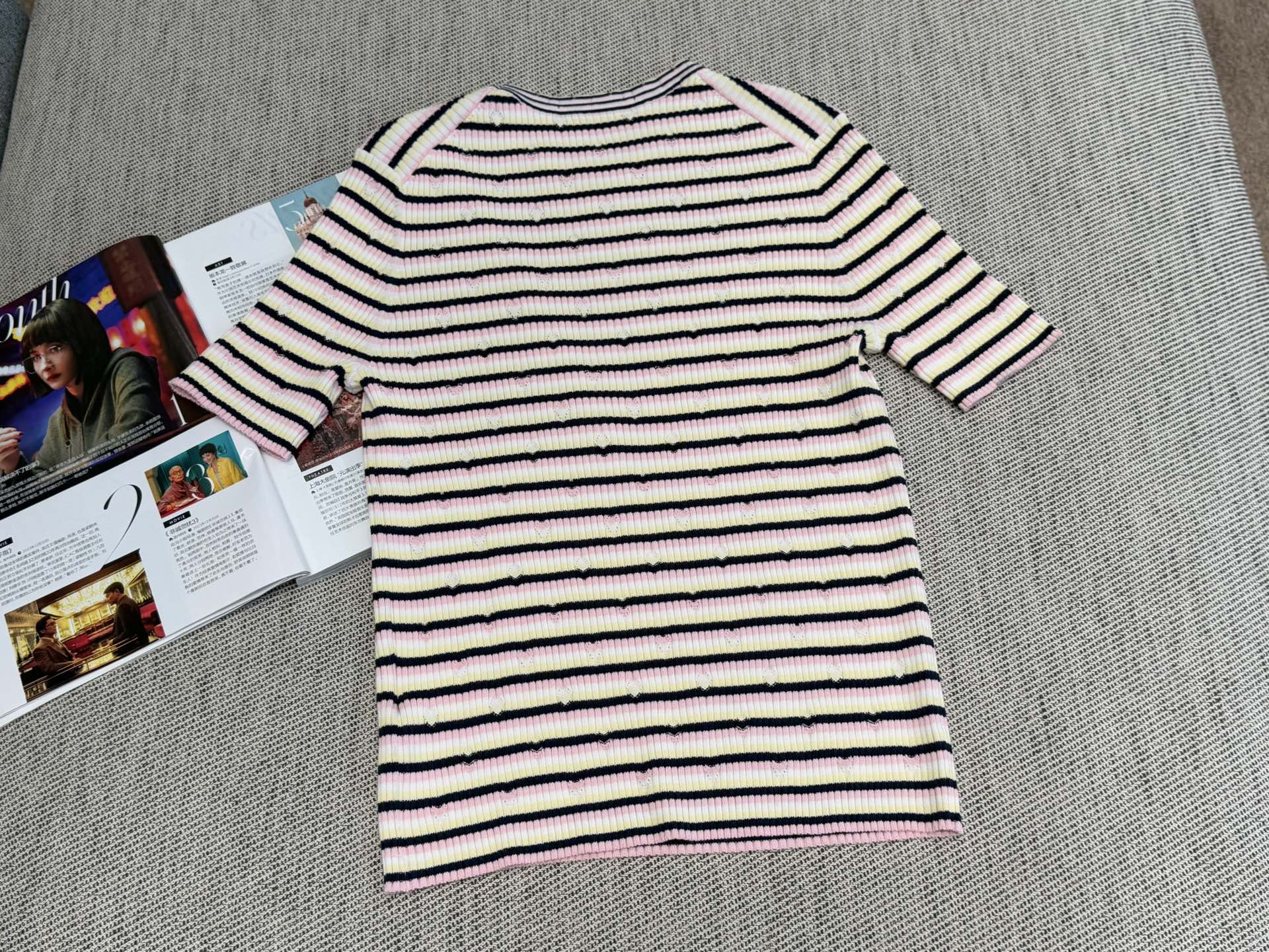 Chanel T- Shirt Pink Yellow mix Black Tencel 232702