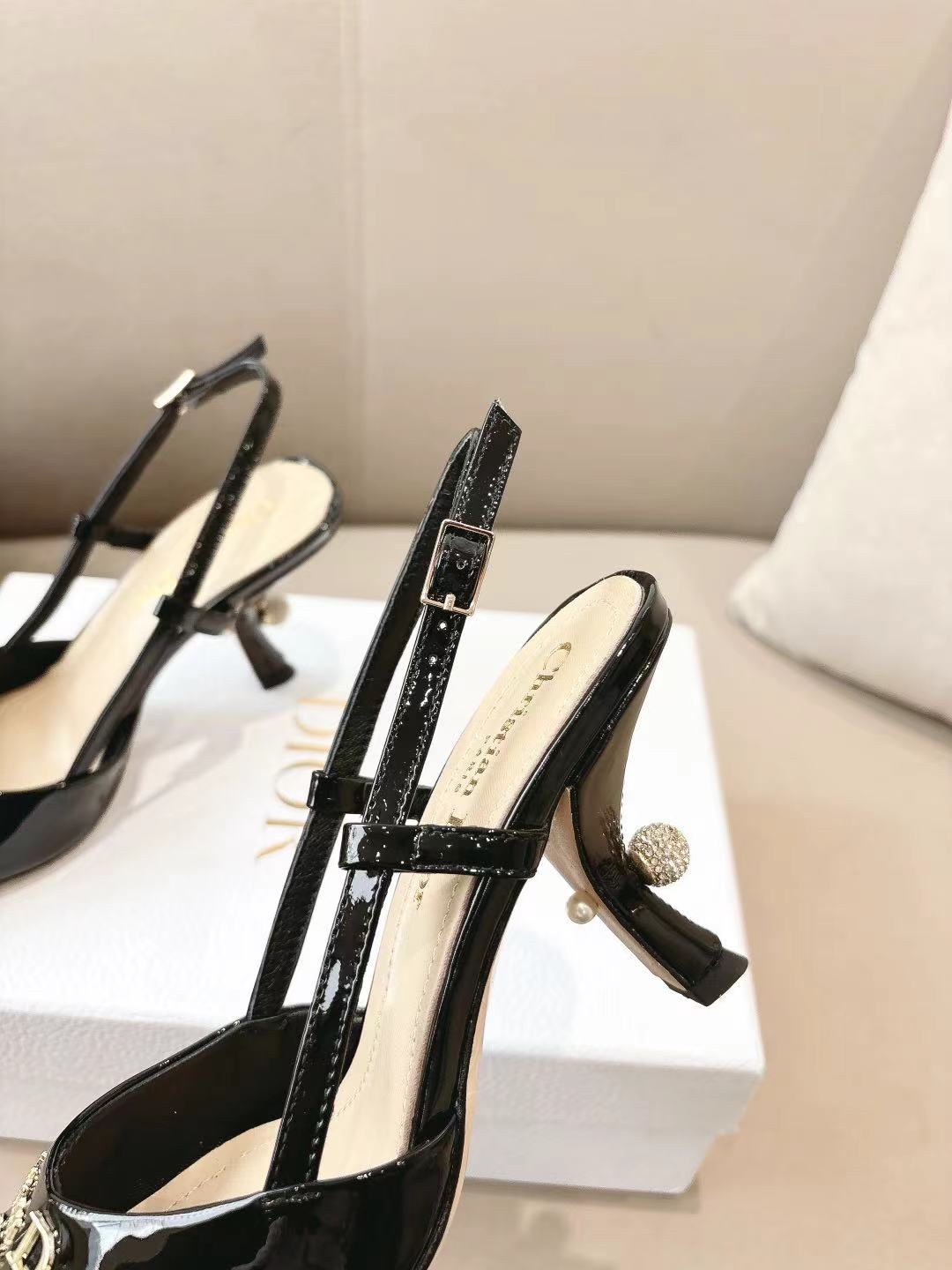MY DD SLINGBACK PUMP 85MM IN BLACK CALFSKIN
