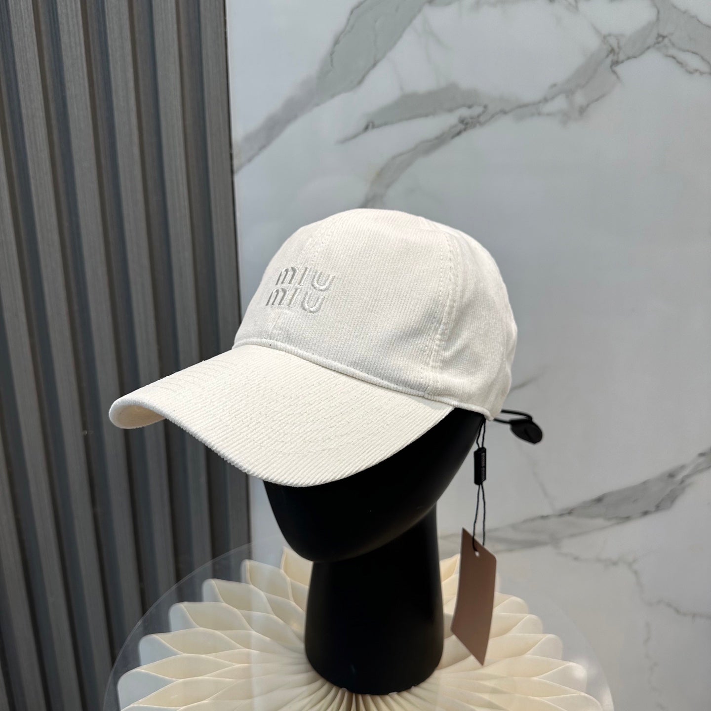 MIUMIU VELVET BASEBALL CAP STYLE 58