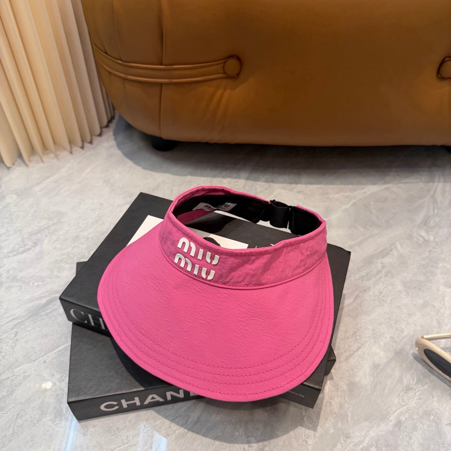 MIUMIU 26S CLASSIC SUN VISOR 332849