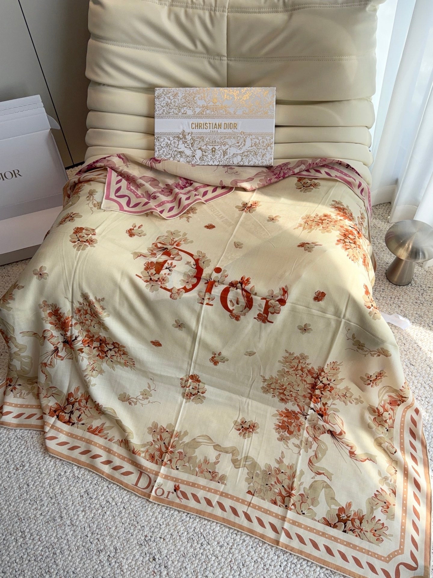 DIOR 26S SCARF 140 IN CASHMERE AND SILK 513568