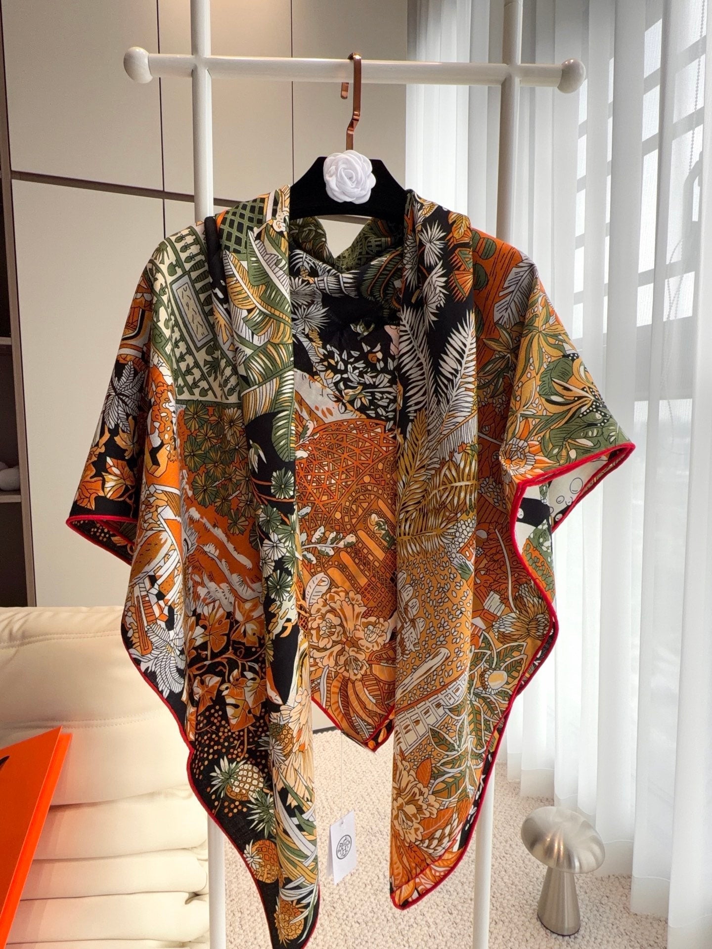 HERMES 26S SCARF 140 IN SILK AND CASHMERE 498307