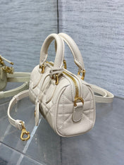 GROOVE MINI 17 BAG IN WHITE CREAM LAMBSKIN