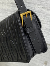 FLAP BAG 18 BLACK QUILTED ALLOVER CALFSKIN