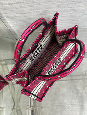 MISS TOTE 26 IN MAGENTA PURPLE CANVAS