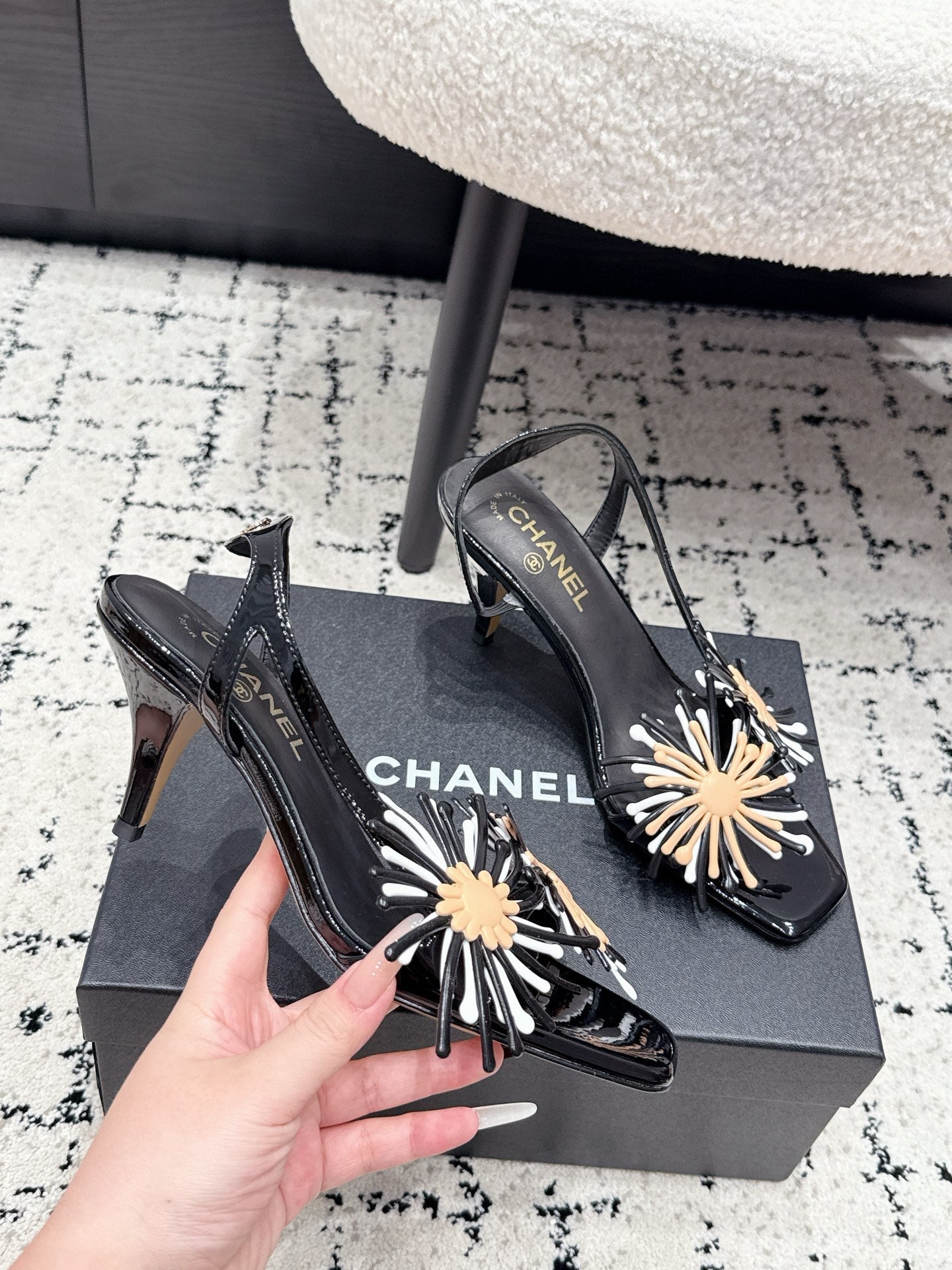 CHANEL 26S SLINGBACK SANDALS 75 MM IN BLACK PATENT CALFSKIN