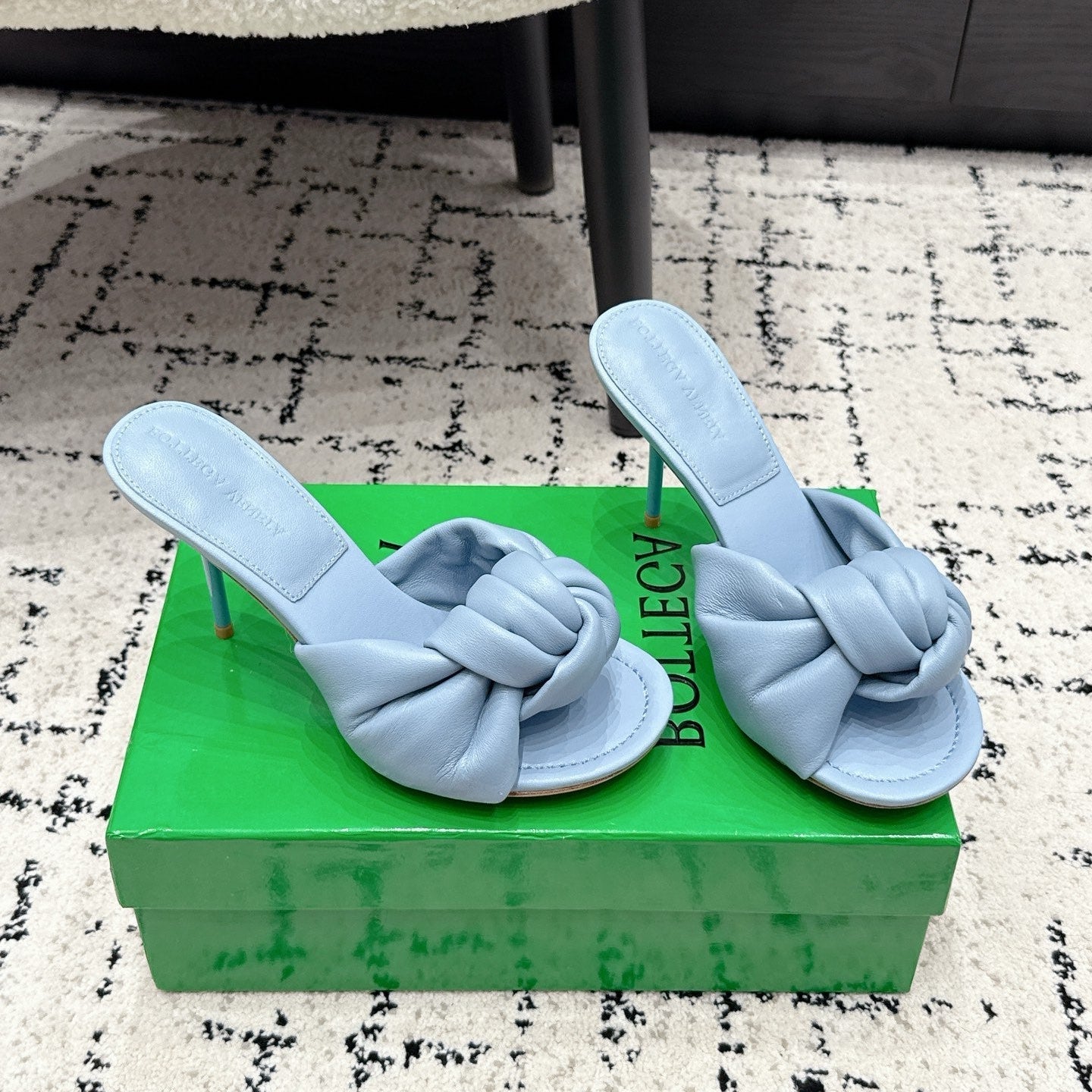 BOTTEGA VENETA 26S TWIST-STRAP HIGH-HEEL SANDALS 90 MM IN SKY BLUE LAMBSKIN