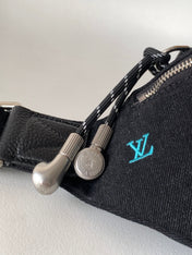 LV 25S DYNAMIC DENIM EMBROIDERED BUMBAG 37 IN BLACK CANVAS