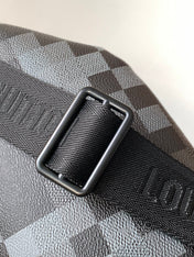 LV 25S ORIGINAL DYNAMIC BUMBAG 30 IN CANVAS DAMOFLAGE BLACK
