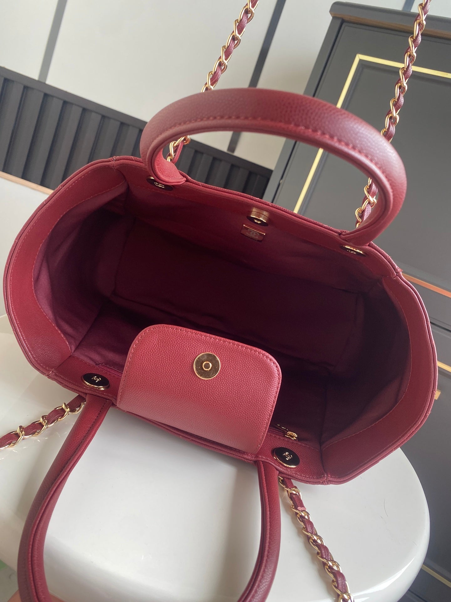 CHANEL 26S QUILTED LARGE SHOPPING TOTE 39 IN BURGUNDY RED CAVIAR CALFSKIN GOLD HARDWARE