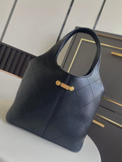 CHANEL 26S QUILTED HOBO LARGE BAG 35 IN BLACK CALFSKIN GOLD HARDWARE