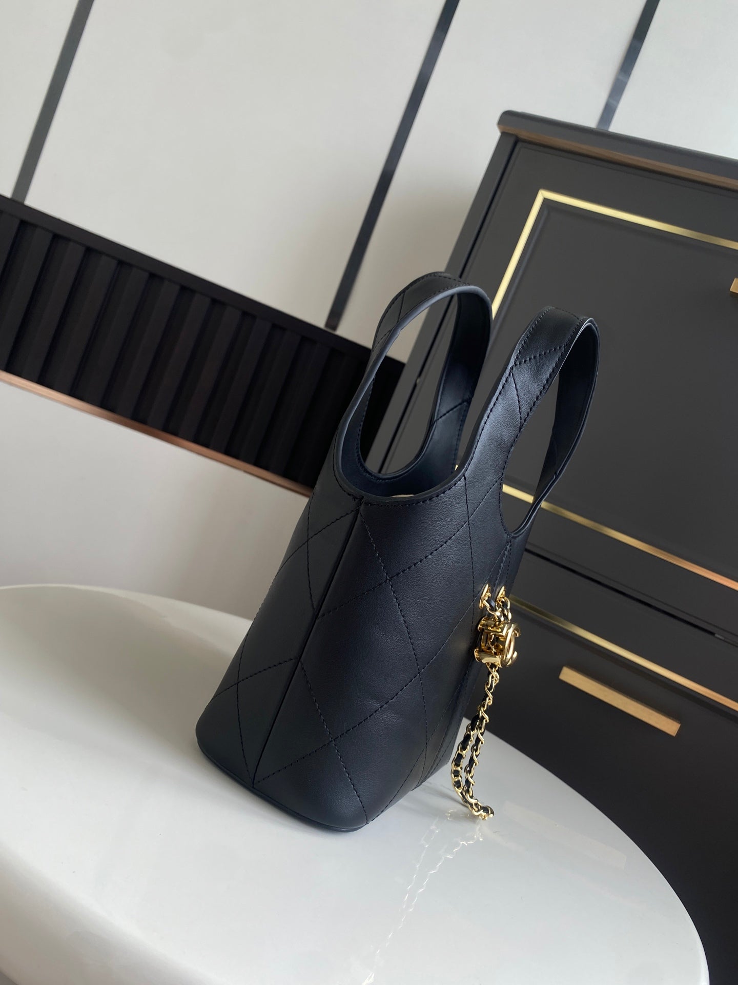 CHANEL 26S QUILTED HOBO BAG 27 IN BLACK CALFSKIN GOLD HARDWARE