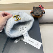 BEANIE HAT IN CLOUD GRAY WOOL 430081
