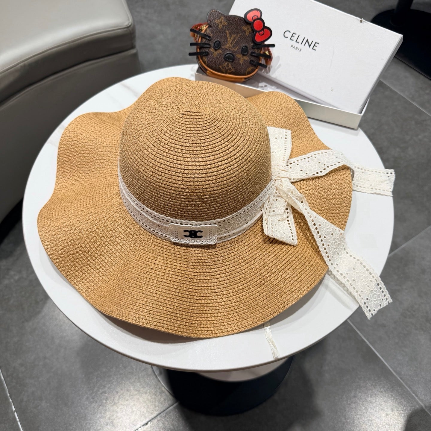 CELINE 26S STRAW WIDE BRIM HAT STYLE 74