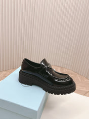 PRA BRUSHED MONOLITH LOAFERS GLOSSY BLACK CALFSKIN