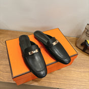 HM 26S KELLY MULE IN BLACK CALFSKIN GOLD HARDWARE