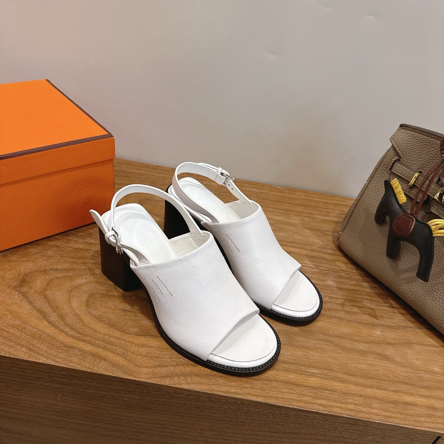 HM 26S ELDA 60 SANDAL IN WHITE CALFSKIN SILVER HARDWARE