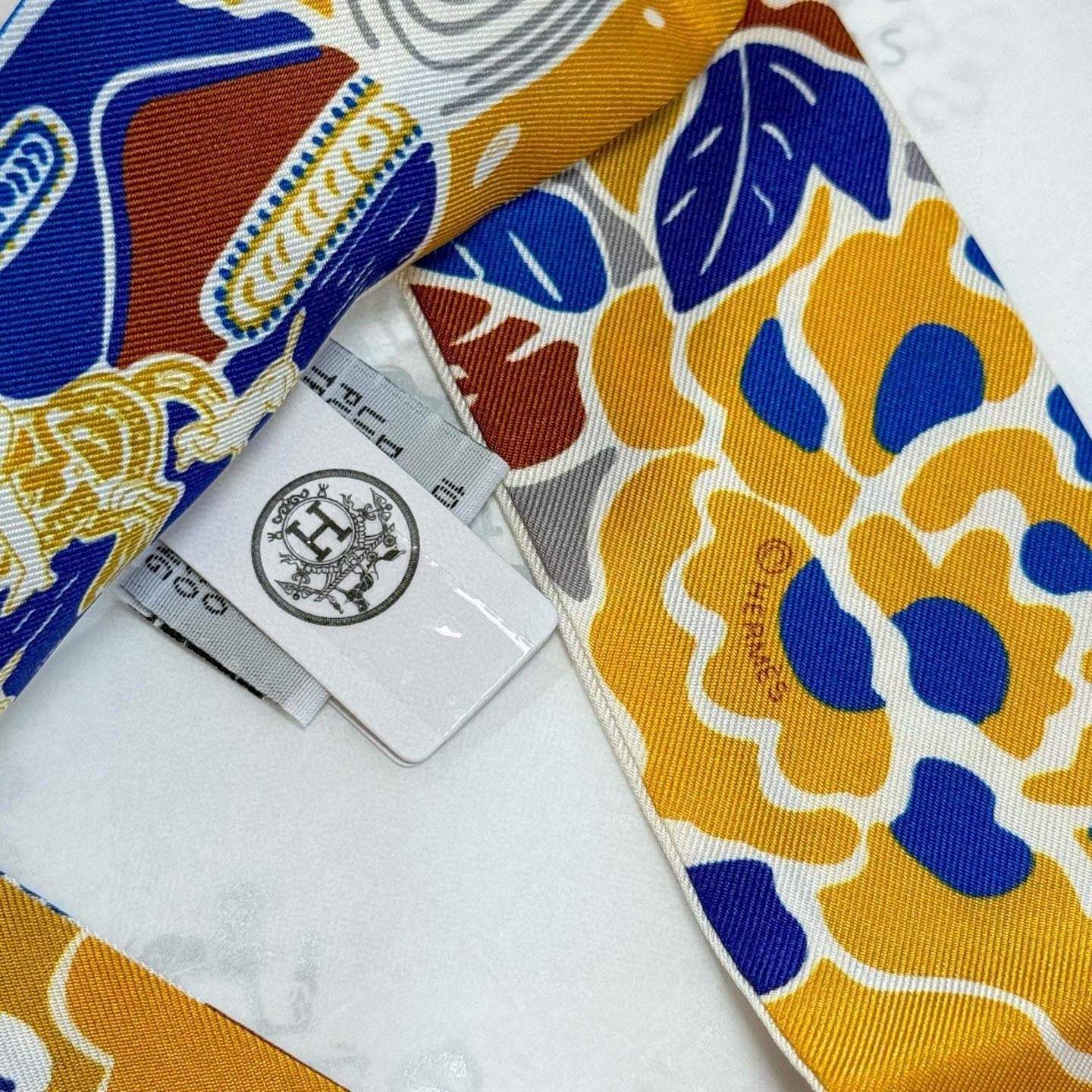 HERMES 25S SCARF 90 IN SILK 854956