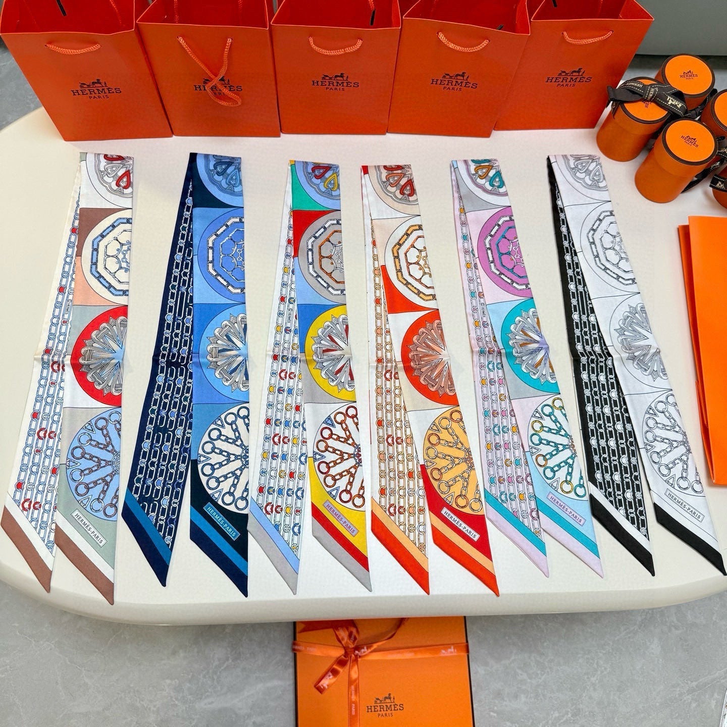 HERMES 25S SCARF 90 IN SILK 856724