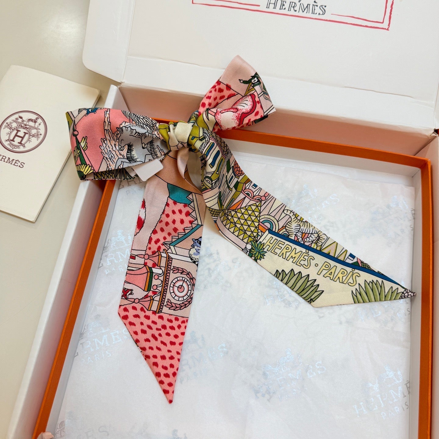 HERMES 25S NECKERCHIEF 86 IN SILK 989360