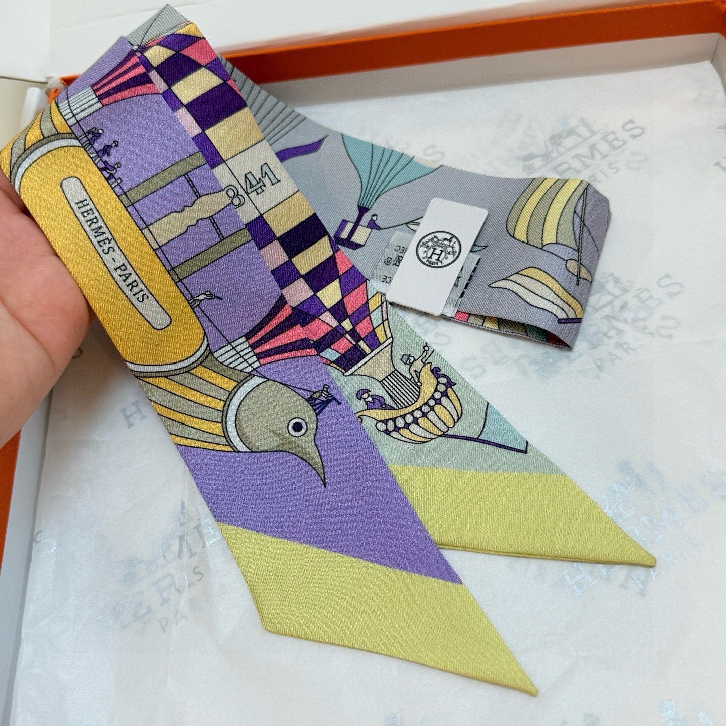 HERMES 25S NECKERCHIEF 86 IN SILK 991549