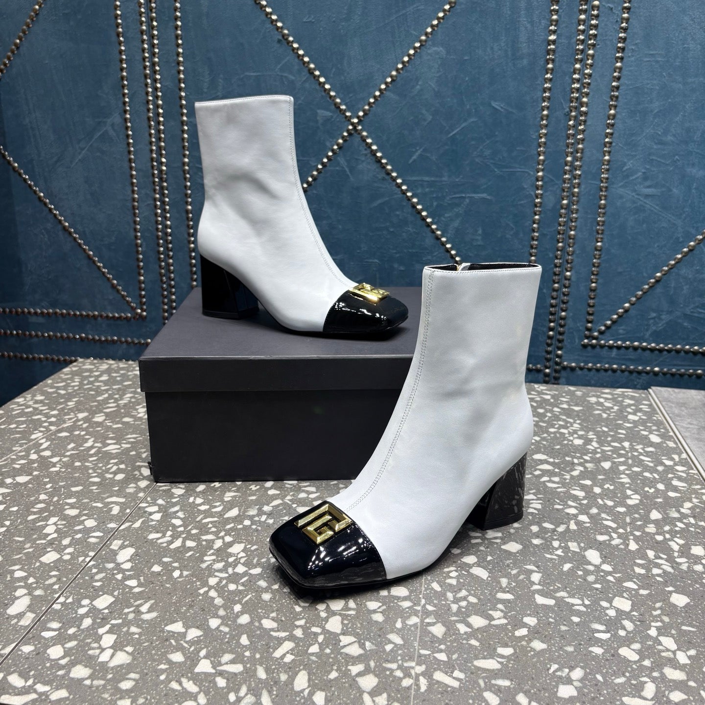 BALMAIN 26S BOOTS 65 MM IN WHITE AND BLACK CALFSKIN