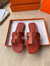 0RAN SANDALS IN GINGER ORANGE CALFSKIN