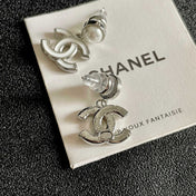 CHANEL 26S DOUBLE C LOGO WHITE ENAMEL & PEARL DROP EARRINGS IN SILVER METAL 629896
