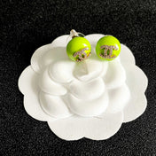 CHANEL 26S CHANEL CC LOGO PAVE CRYSTAL STUD EARRINGS IN NEON GREEN ENAMEL WITH GOLD METAL 633308