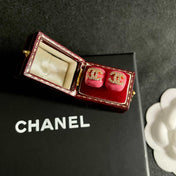 CHANEL 26S CHANEL CC LOGO PAVE CRYSTAL STUD EARRINGS IN RED ENAMEL WITH GOLD METAL 633310