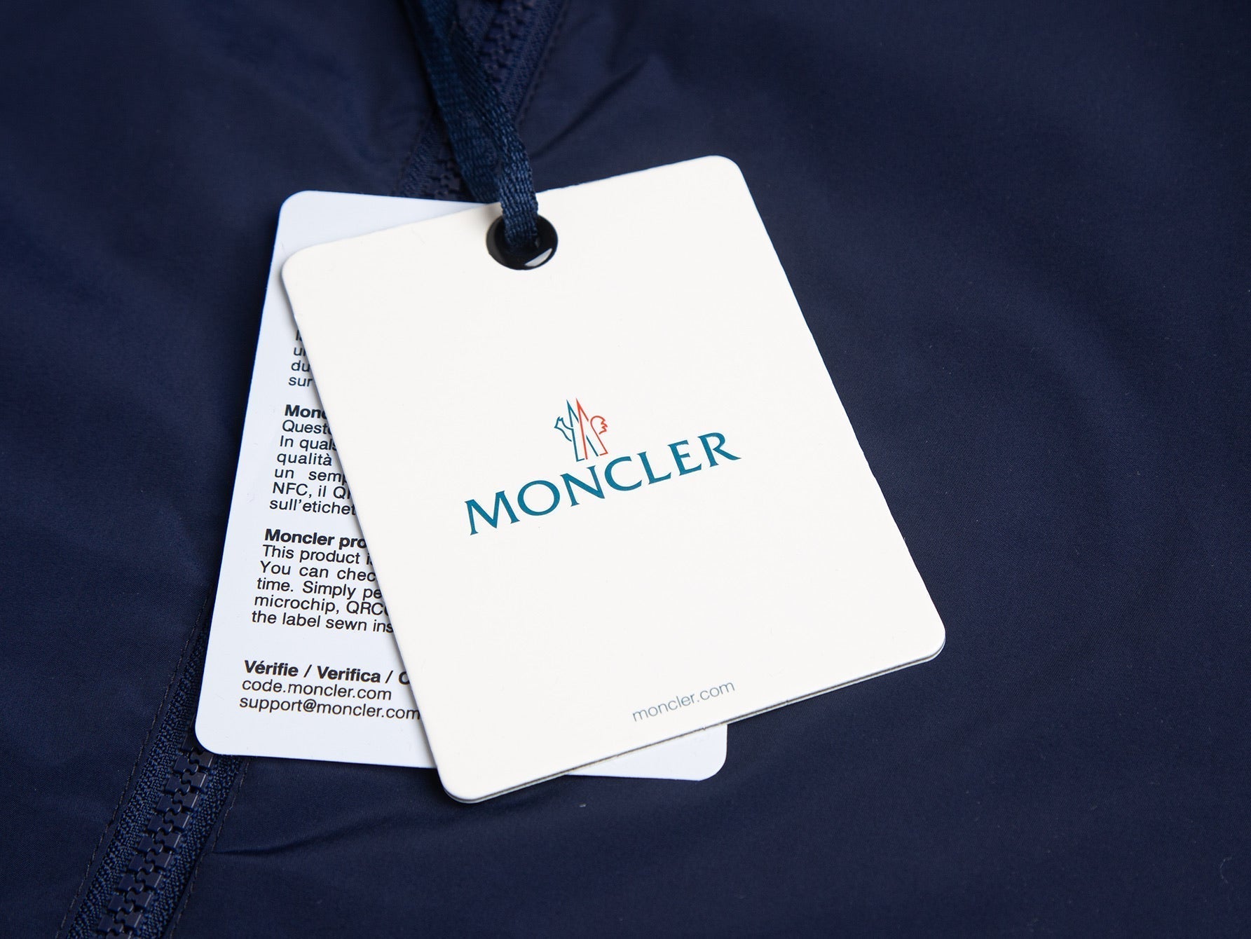 MONCLER 26S JACKET 502