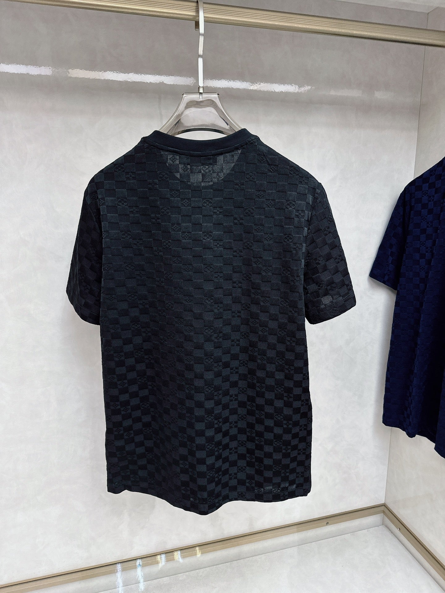 LV T-SHIRT BLACK 239625