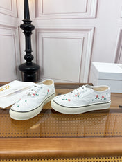 DIOR 26S LOW TOP SNEAKERS IN WHITE CANVAS WITH FLORAL EMBROIDERY