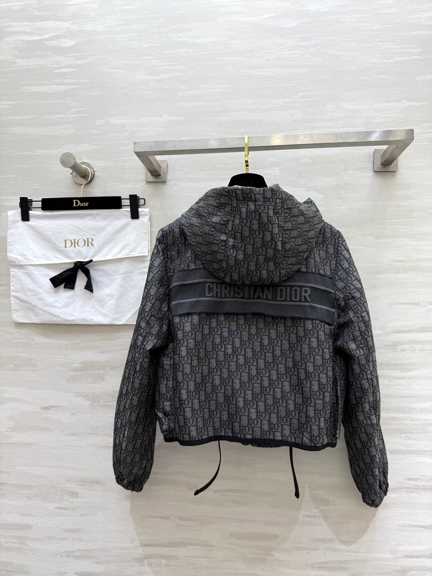 DIOR 25S CROPPED HOODED JACKET STYLE 051