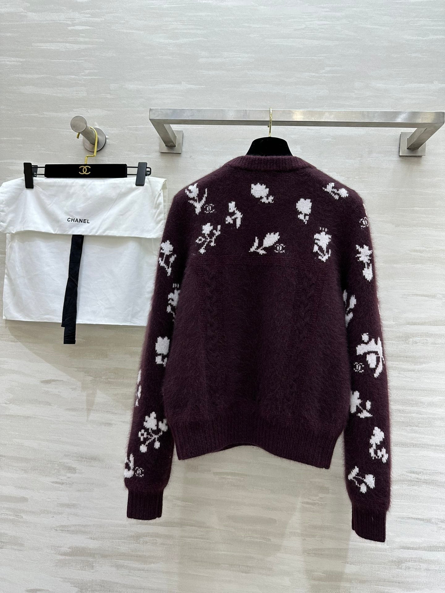 CHANEL 26S SWEATER 673