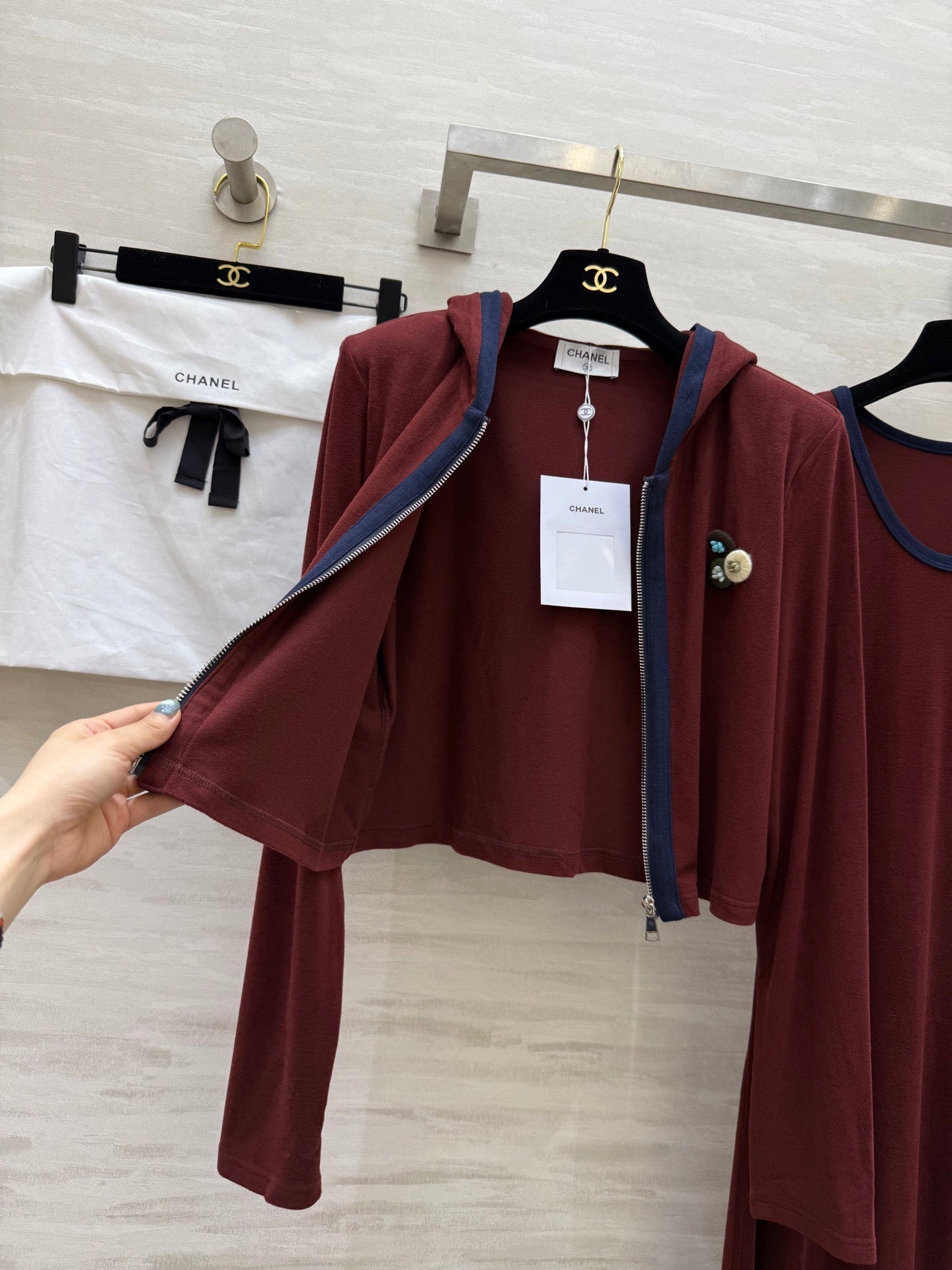 CHANEL 26S JACKET AND SLEEVELESS DRESS SET 962