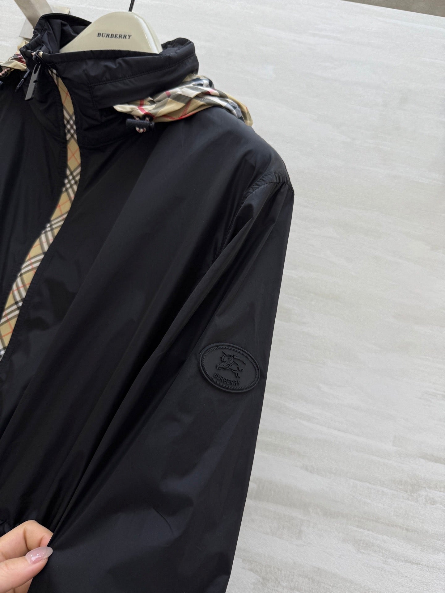 BURBERRY 26S LIGHTWEIGHT JACKET 409