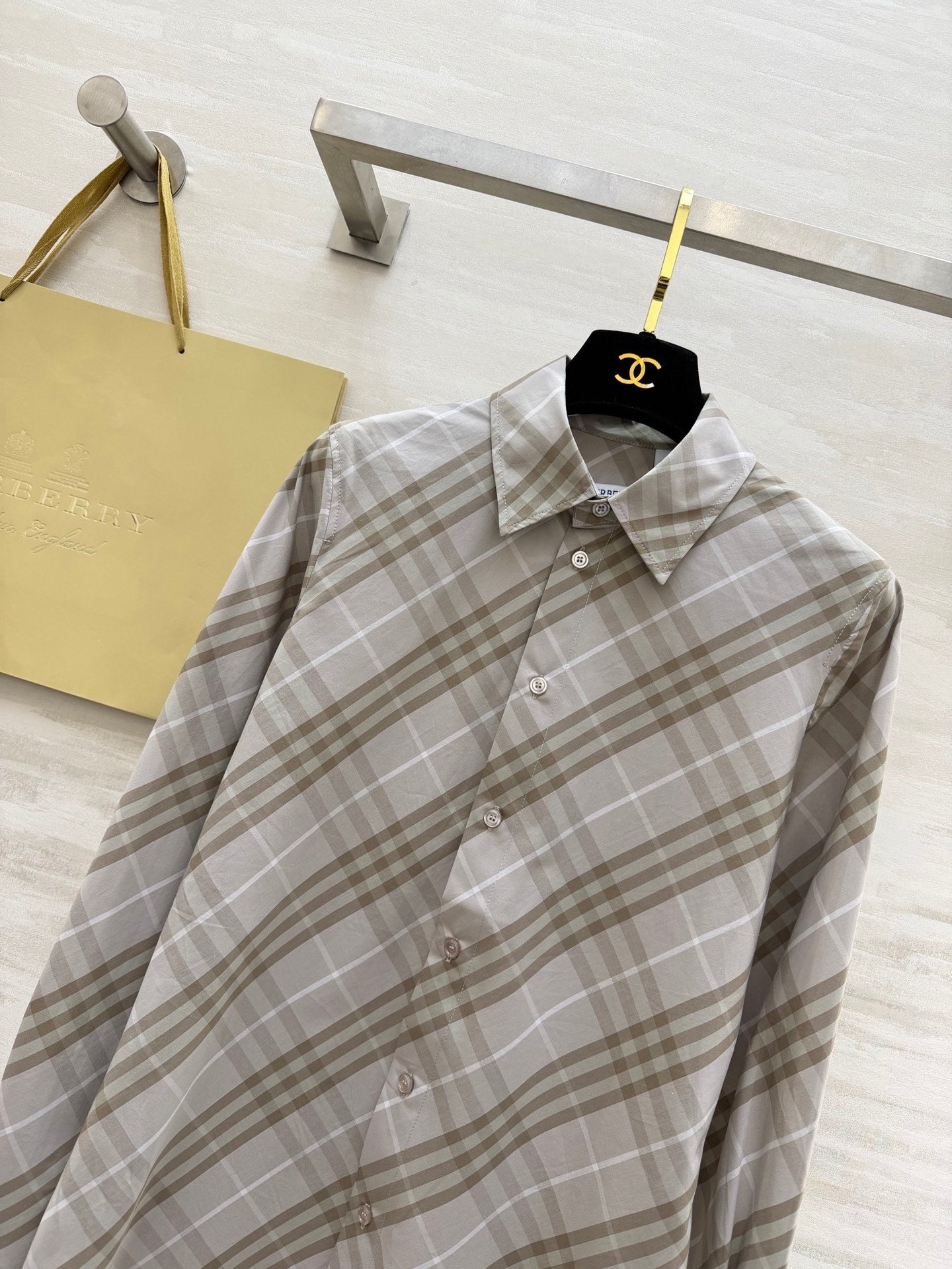 BURBERRY 26S SHIRT 402