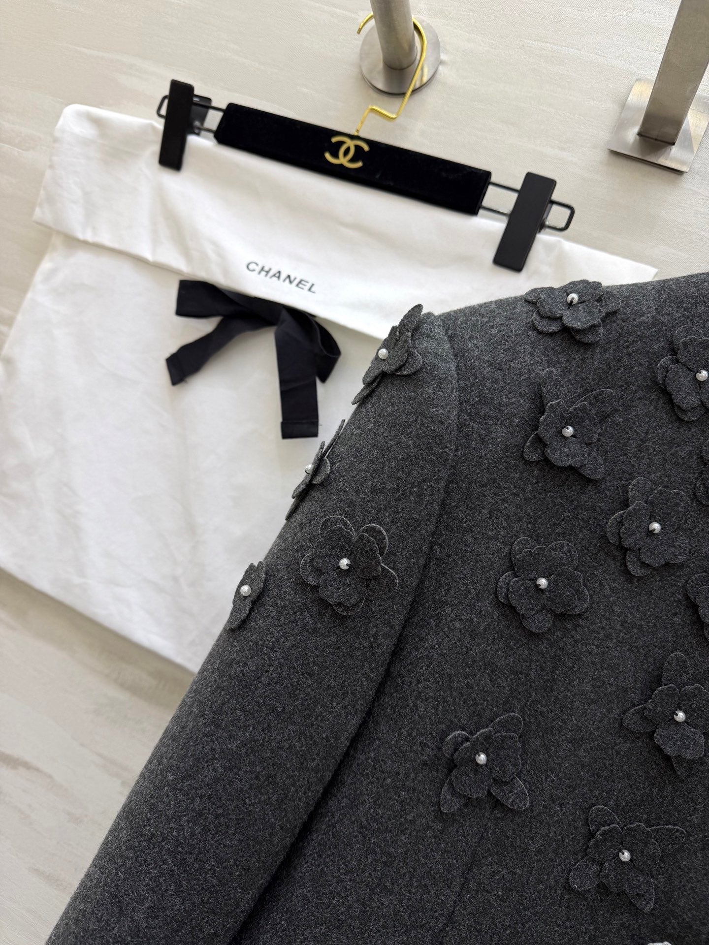CHANEL 26S WOOL JACKET AND SKIRT SET 870