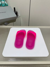 POOL SLIDE SANDAL IN JELLY PINK RUBBER