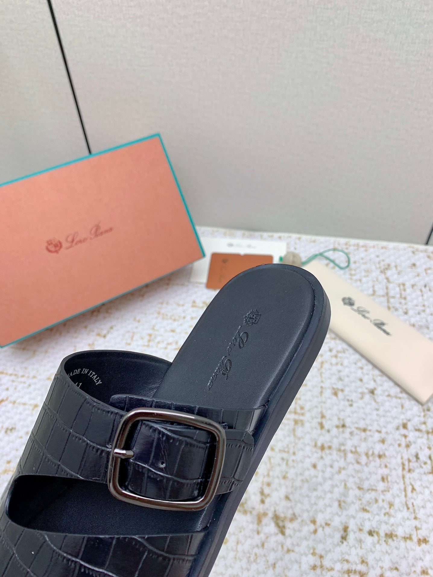 SANDALS IN BLACK SNAKE EMBOSSED CALFSKIN