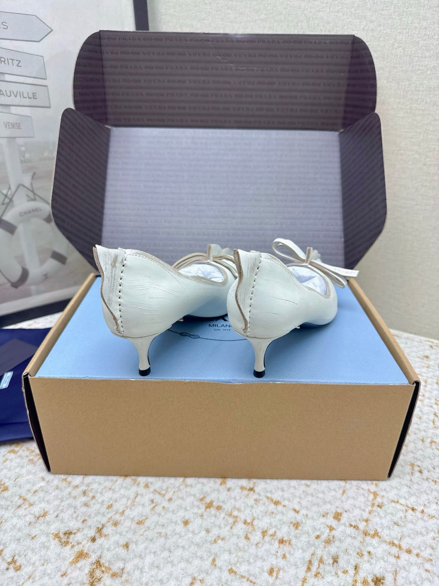 PRADA 26S ANTIQUED LEATHER PUMPS 55MM IN CREAM WHITE CALFSKIN