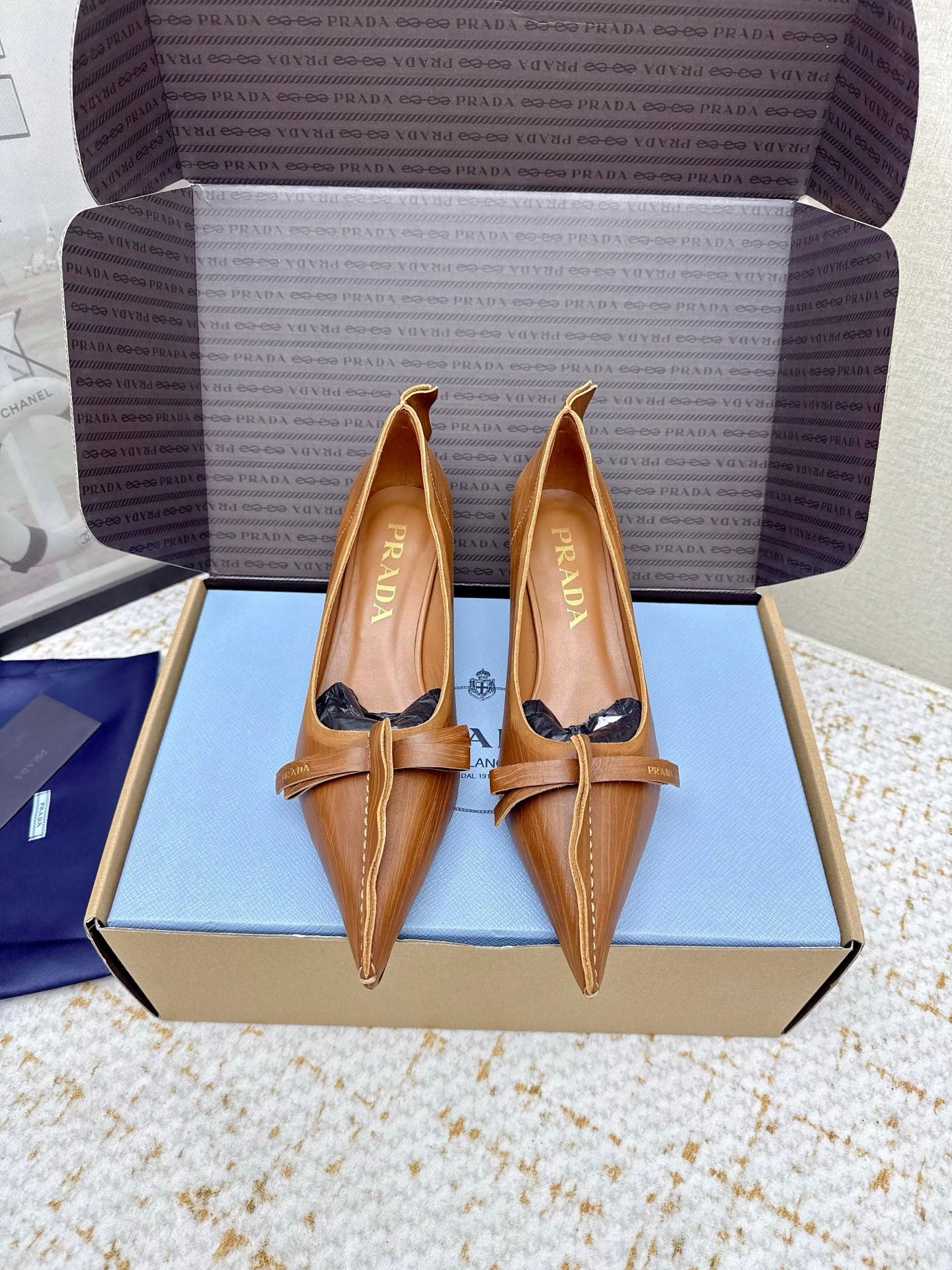 PRADA 26S ANTIQUED LEATHER PUMPS 55MM IN TAN BROWN CALFSKIN