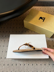 THE ROW 26S THONG SANDALS IN BROWN SPOTTED CALF HAIR AND SUEDE