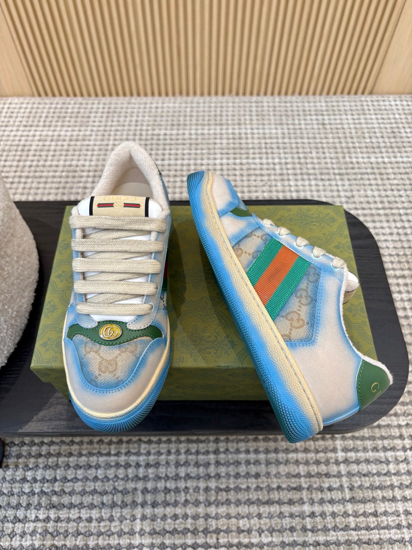 GUCCI 26S SNEAKERS IN BLUE GRADIENT CANVAS