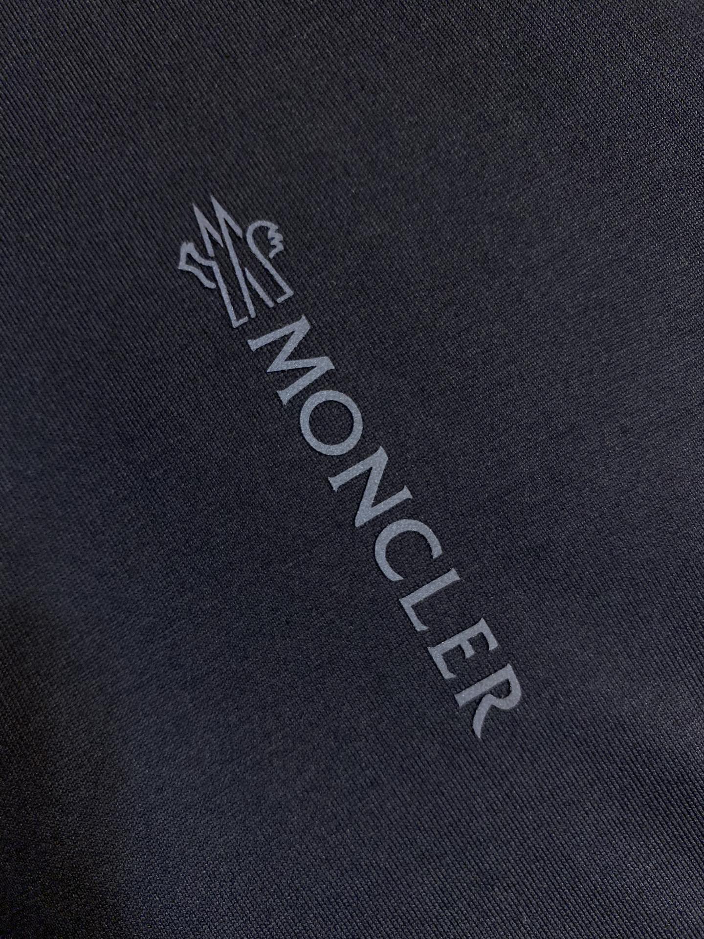MONCLER 26S T-SHIRT 525